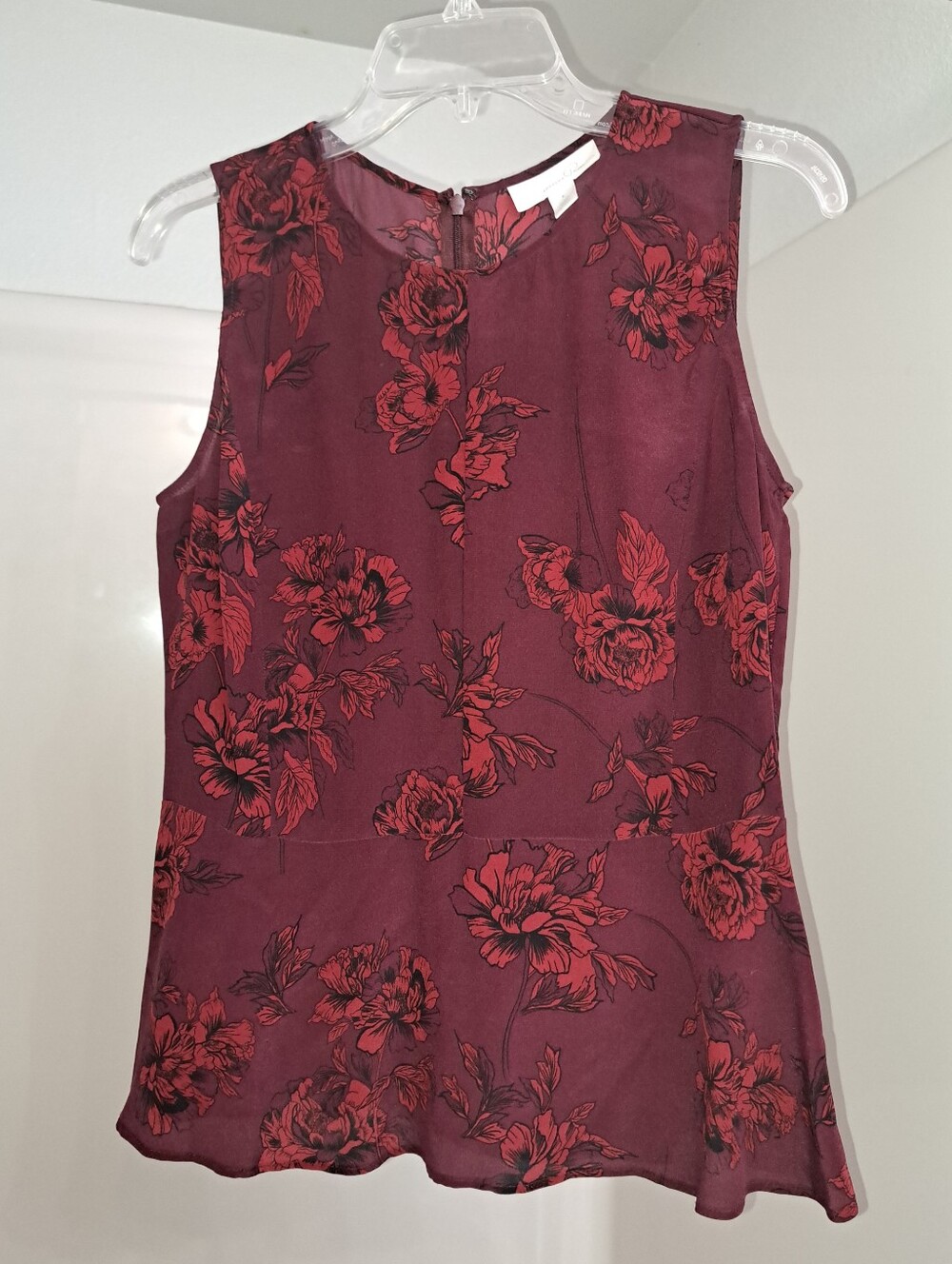 Sleeveless Burgundy Floral Peplum Blouse with Red Print